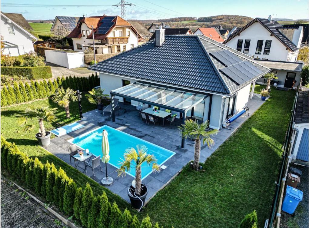 Grosszuegige Unterkunft Mit Terrasse Oberbrechen Bagian luar foto