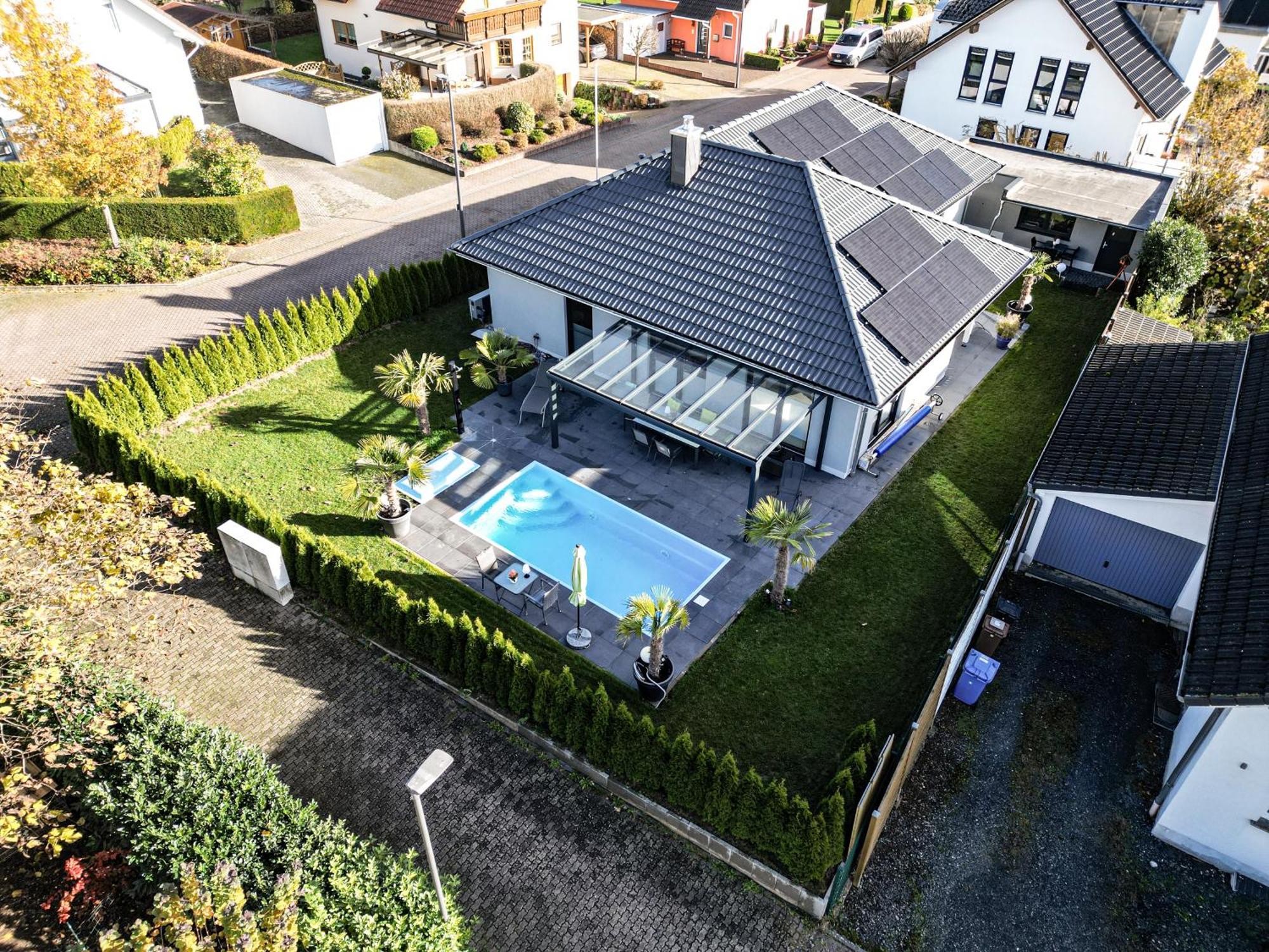 Grosszuegige Unterkunft Mit Terrasse Oberbrechen Bagian luar foto