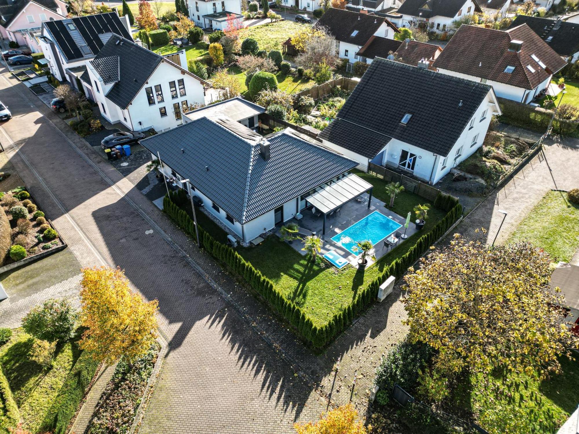 Grosszuegige Unterkunft Mit Terrasse Oberbrechen Bagian luar foto